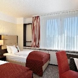 Zimmer Holiday Inn MUNICH Fotos