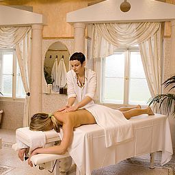 Wellnessbereich Grand Hotel Sauerhof Fotos
