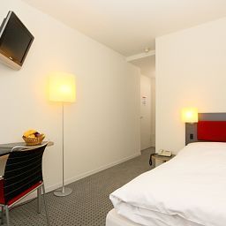 Zimmer Kreuz Fotos