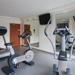 Fitness Leonardo Köln Bonn Airport Fotos