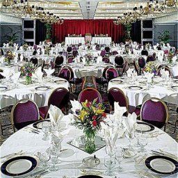Salle de banquets a Coast Hotel The Benson Fotos