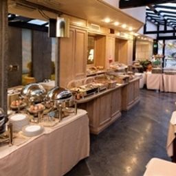 Buffet Capitol World Class Hotel Fotos