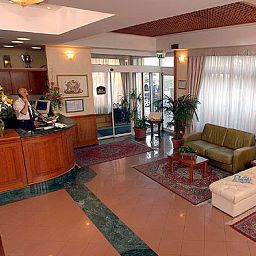 Vista interior Best Western Maggiore Fotos