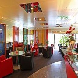 Hall Metropol Garni Fotos