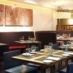 Breakfast room within restaurant Novotel London Heathrow Airport Fotos