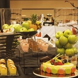 Sala colazione nel ristorante Mövenpick Fotos