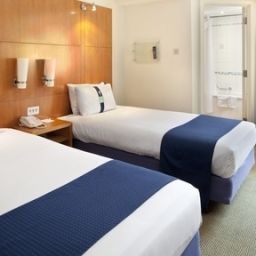 Camera Holiday Inn BASINGSTOKE Fotos