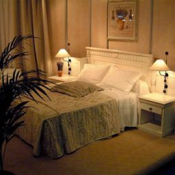 Zimmer Best Western Le Cheval Blanc Fotos