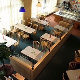 Зал для завтрака ibis Heidelberg Hauptbahnhof Fotos