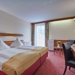 Bayerischer Hof Fotos