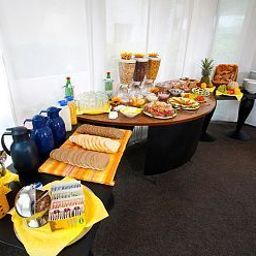 Buffet Prinzregent by Centro Basic Fotos