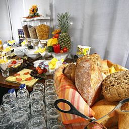 Buffet Prinzregent by Centro Basic Fotos