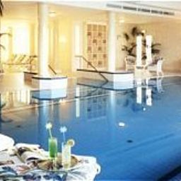 Pool Schloss Reinhartshausen Kempinski Fotos