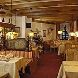 Breakfast room within restaurant Remscheider Hof Fotos