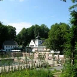 Außenansicht Fasanerie Landschloss Fotos