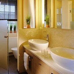 Camera da bagno Jagdhaus Eiden Romantikhotel Fotos