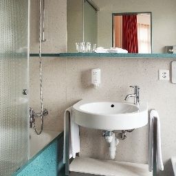 Salle de bains CASCADA Swiss Quality Hotel Fotos