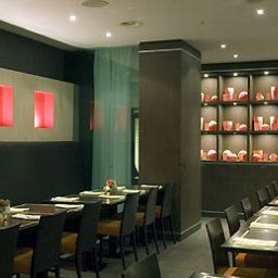 Sala de desayuno en el restaurante Mercure Hotel Utrecht Nieuwegein Fotos