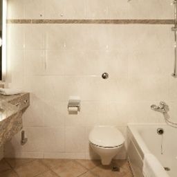 Cuarto de baño Maritim Strandhotel Fotos