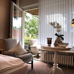 Habitación con terraza Niemeyers Romantik Posthotel Fotos