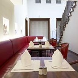 Sala de desayuno Baseler Hof Fotos