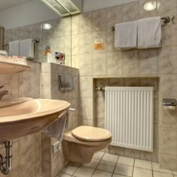 Cuarto de baño Seela Sporthotel + Schönheitsfarm Fotos