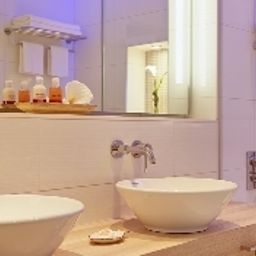 Cuarto de baño Steigenberger Conti Hansa Fotos