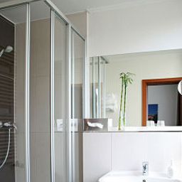 Bathroom Ringhotel Jensen Fotos
