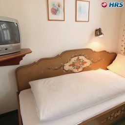 Chambre Hahn Fotos