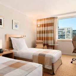 Camera Hilton Dusseldorf Fotos