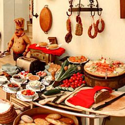 Buffet Granus Nichtraucherhotel Fotos