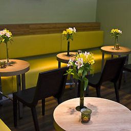 Breakfast room within restaurant ibis Essen Hauptbahnhof Fotos