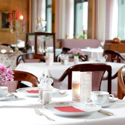 Salle du petit-déjeuner Noy Fotos