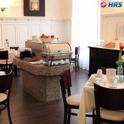 Breakfast room within restaurant Cristall Fotos