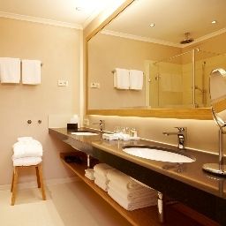 Cuarto de baño Lindners Romantik Hotels & Restaurants Fotos