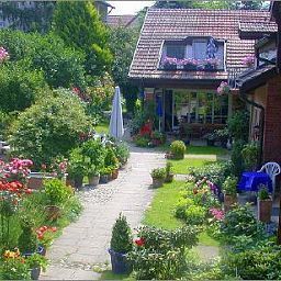 Jardín Zur Krone Fotos