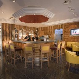 Bar Alpina Fotos