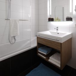 Badezimmer Schloss Berg Fotos