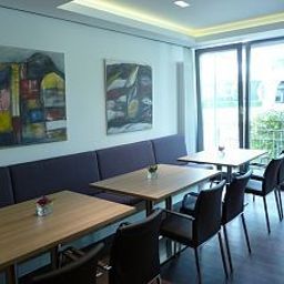 Salle du petit-déjeuner Im Park Fotos