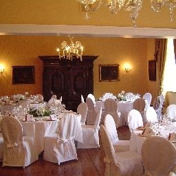 Банкетный зал Hugenpoet Schloßhotel Fotos