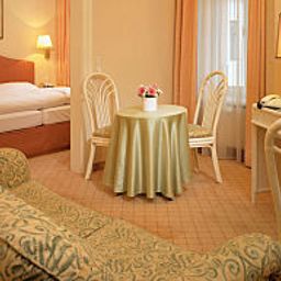 Suite An der Oper Fotos