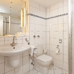 Bathroom Parkhotel Atlantic Fotos