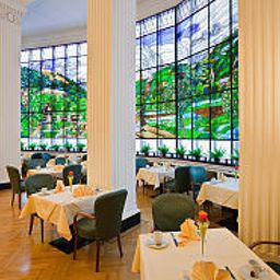 Sala colazione nel ristorante Herzoghof Fotos