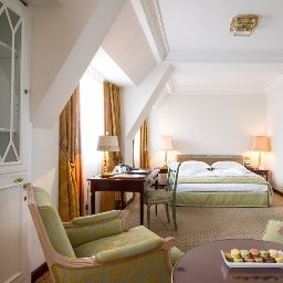 Junior Suite Excelsior Hotel Ernst Fotos