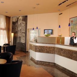 Empfang Günnewig Kommerzhotel Fotos