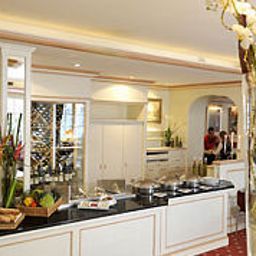 Restaurante Courtyard by Marriott Airport Fotos