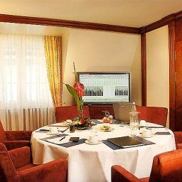 Sala de reuniones Courtyard by Marriott Airport Fotos