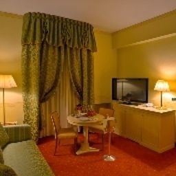 Suite Grand Hotel Royal & Golf Fotos