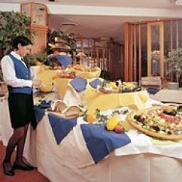 Buffet Corvinus Fotos