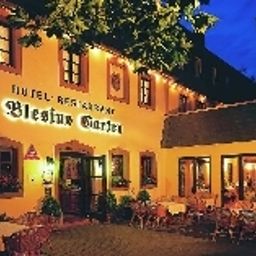 Außenansicht Blesius Garten Fotos